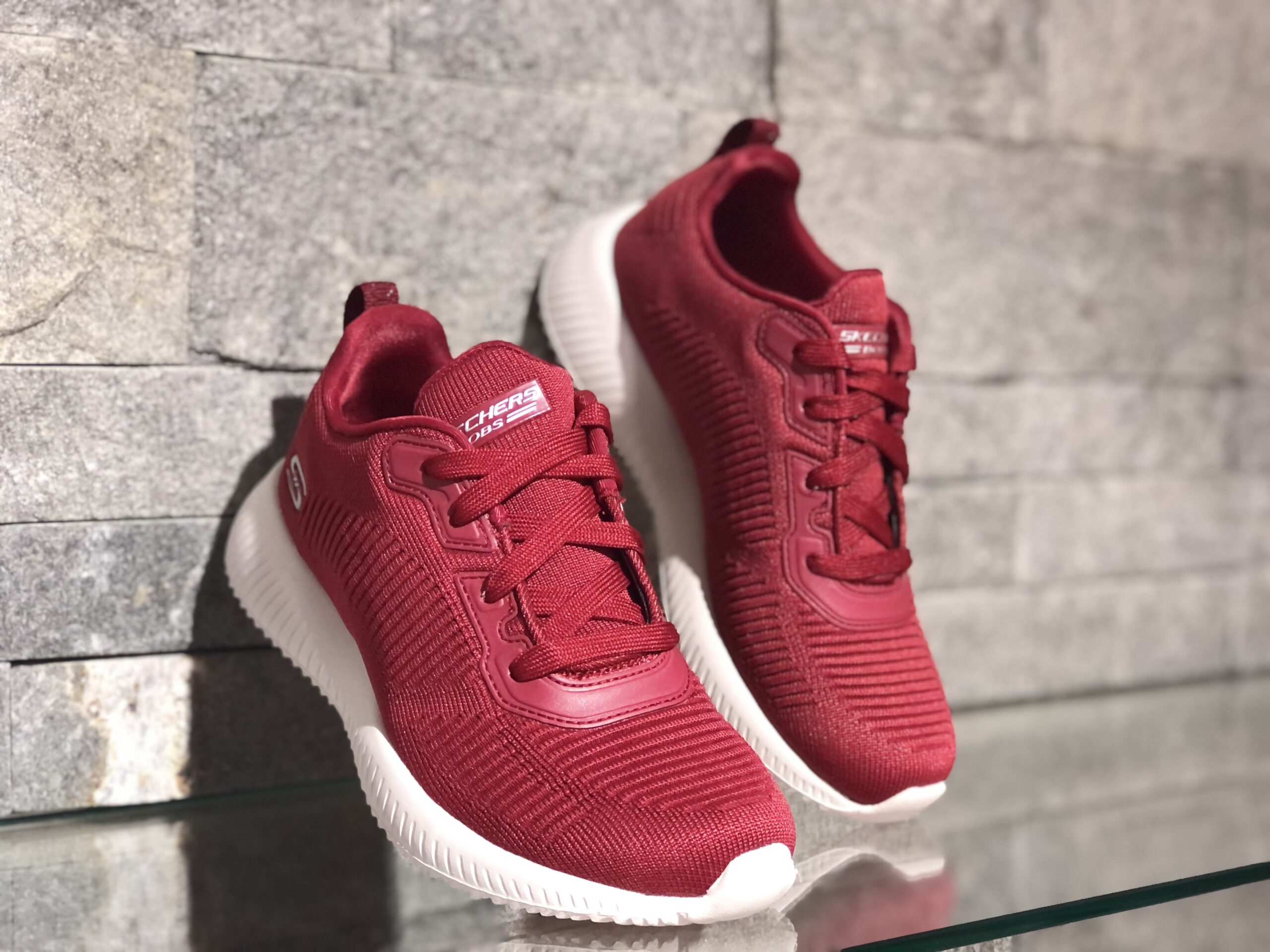 Pantofi Skechers Damă Squad 32504-RED Roșu