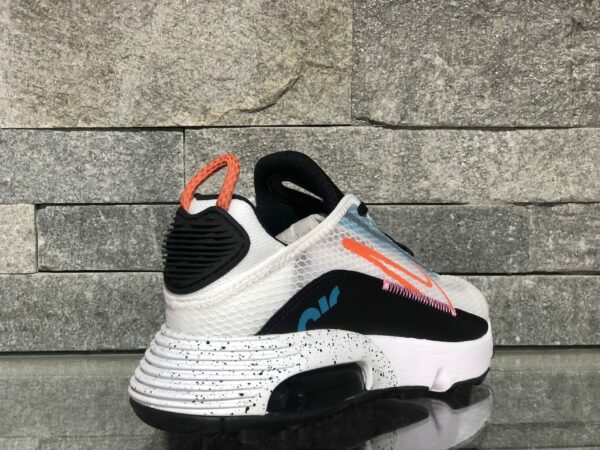 Pantofi Nike Damă Air Max 2090 CJ4066-106 Multicolor